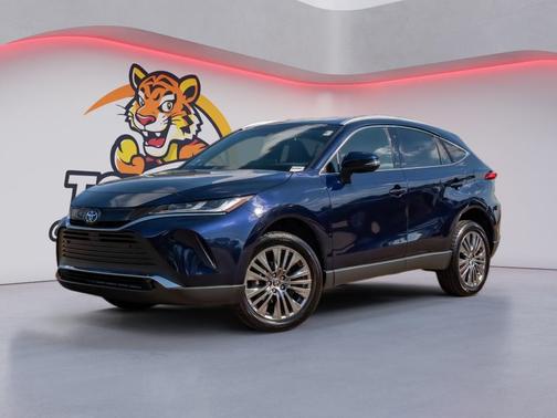 2022 Toyota Venza XLE
