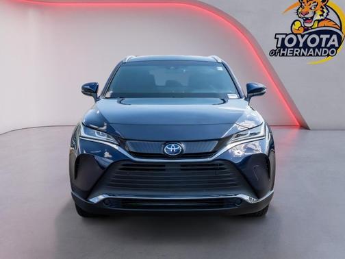 2022 Toyota Venza XLE