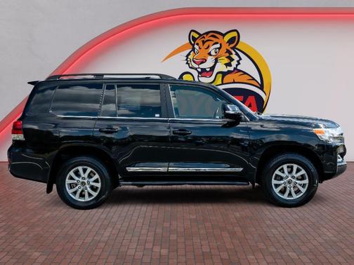 Midnight Black Metallic 2020 Toyota Land Cruiser Base