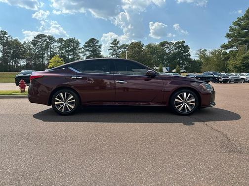 2023 Nissan Altima 2.5 SL