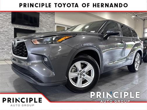 2024 Toyota Highlander LE