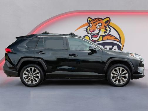 Midnight Black Metallic 2022 Toyota RAV4 XLE Premium