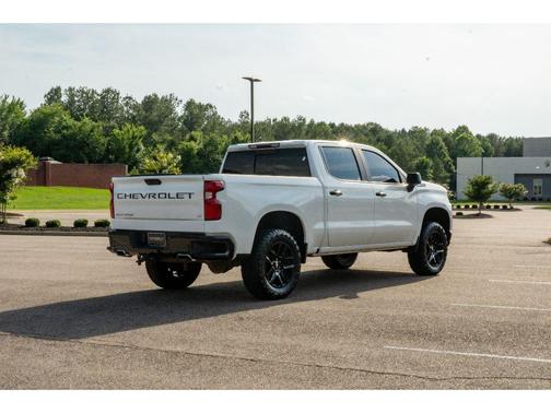 Summit White 2021 Chevrolet Silverado 1500 LT Trail Boss