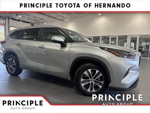 2024 Toyota Highlander XLE