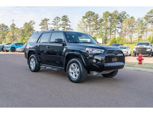 Midnight Black Metallic 2024 Toyota 4Runner SR5 Premium