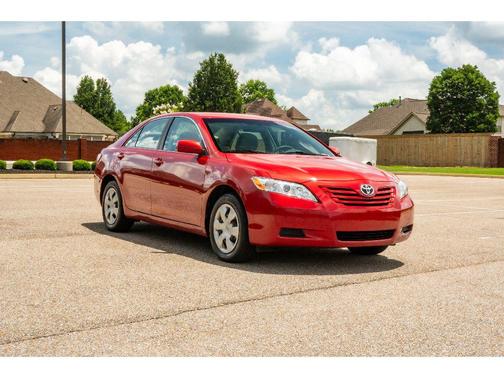 Barcelona Red Metallic 2009 Toyota Camry LE