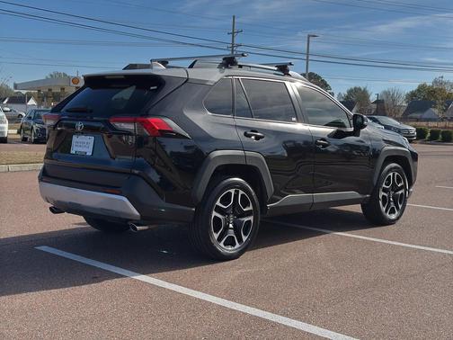 2019 Toyota RAV4 Adventure