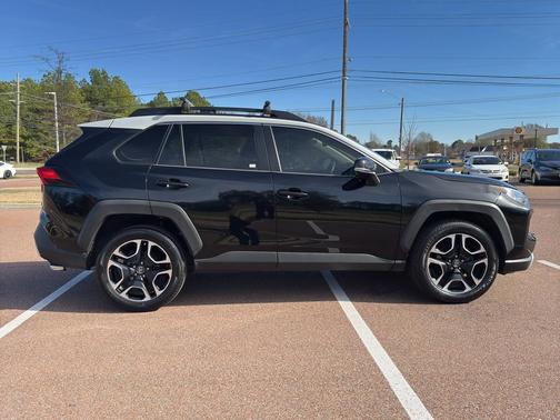 2019 Toyota RAV4 Adventure