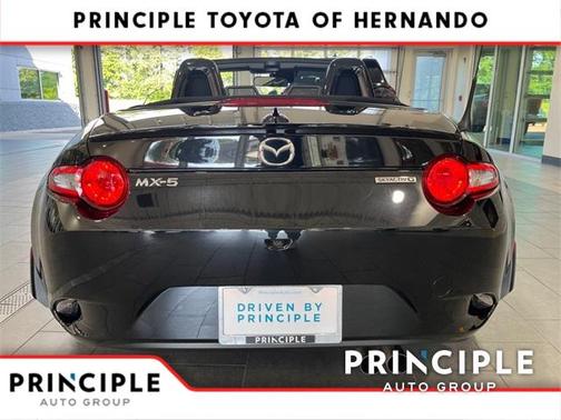 2021 Mazda MX-5 Miata Club