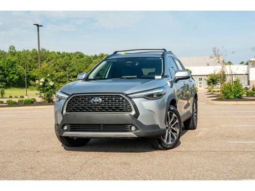 Sonic Silver 2024 Toyota Corolla Cross XLE