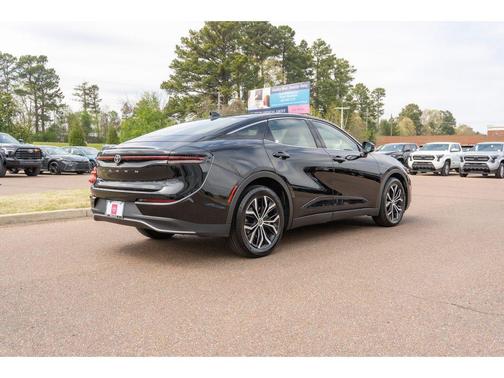 Black 2025 Toyota Crown XLE