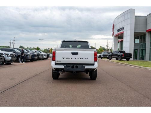 Ice Cap 2026 Toyota Tacoma SR5
