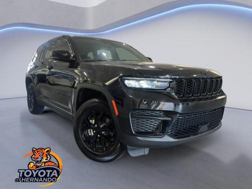 2024 Jeep Grand Cherokee Altitude