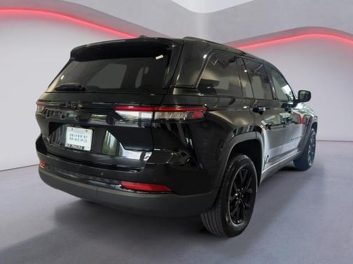 2024 Jeep Grand Cherokee Altitude