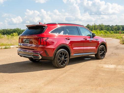 Passion Red Tintcoat 2022 Kia Sorento SX