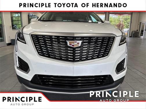 2022 Cadillac XT5 Premium Luxury