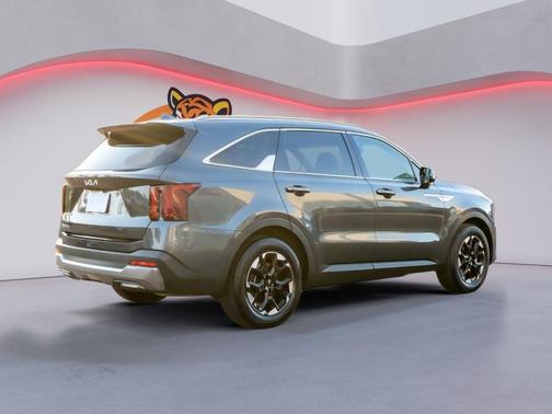 Gravity Grey 2024 Kia Sorento S