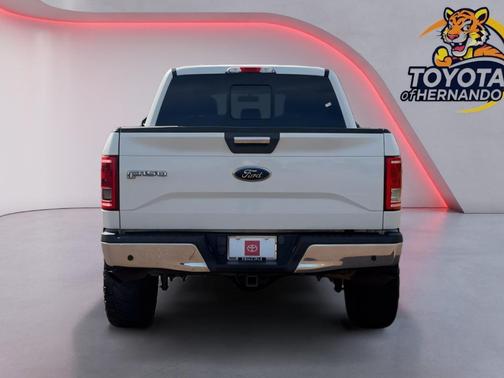 OXFORD WHITE 2015 Ford F-150 XLT