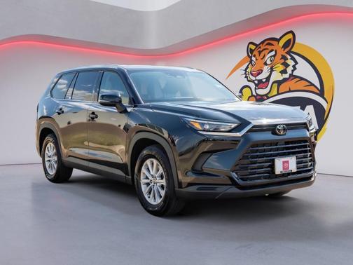 Midnight Black Metallic 2025 Toyota Grand Highlander XLE