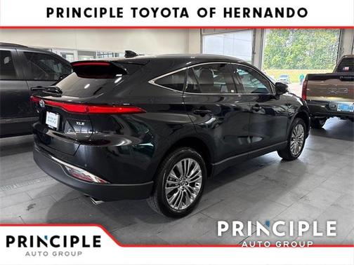 2024 Toyota Venza LE