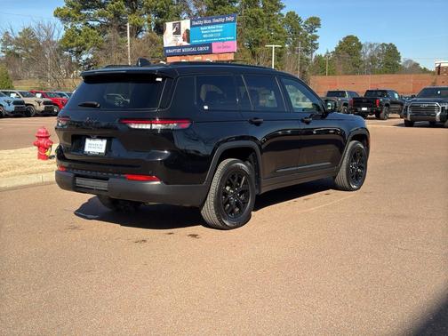 2024 Jeep Grand Cherokee L Altitude