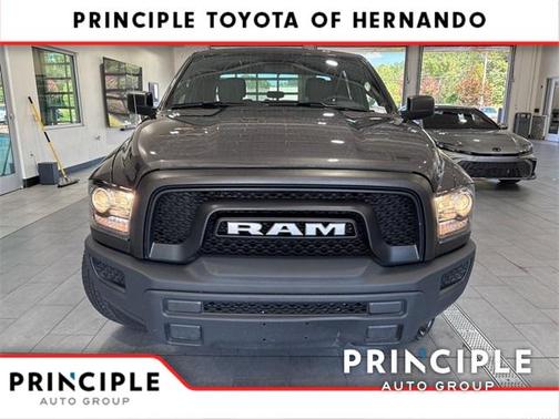 2024 RAM 1500 Classic Warlock Crew Cab 4x2 5'7' Box