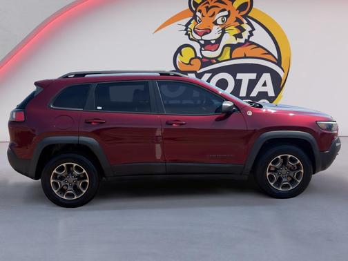 2020 Jeep Cherokee Trailhawk