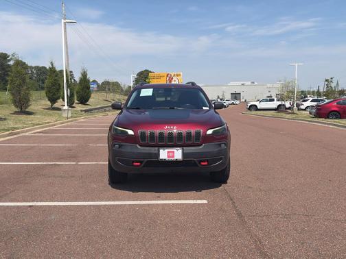 Velvet Red Pearlcoat 2020 Jeep Cherokee Trailhawk