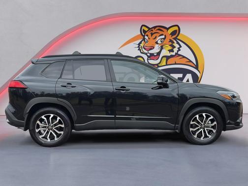 2025 Toyota Corolla Hybrid SE