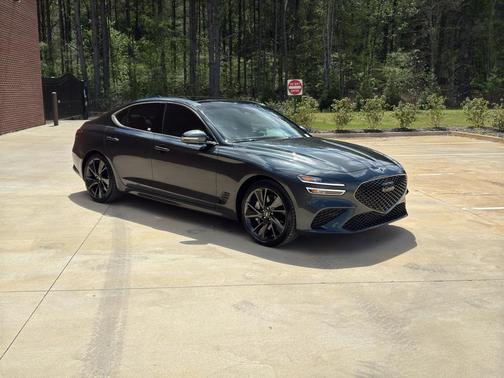 Hallasan Green 2023 Genesis G70 3.3T RWD