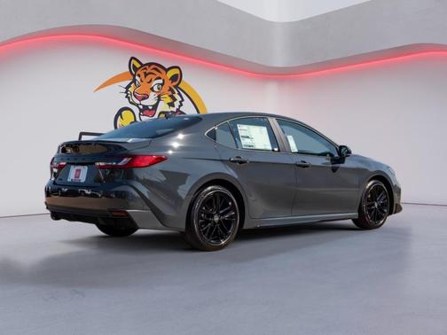 Underground 2026 Toyota Camry SE