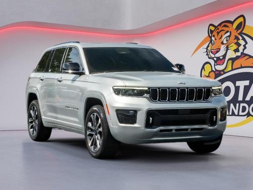 Silver Zynith 2023 Jeep Grand Cherokee Overland