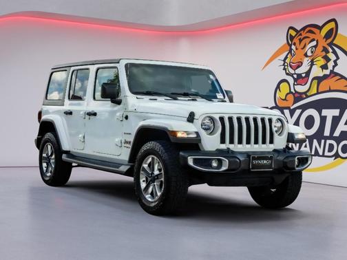 Bright White Clearcoat 2020 Jeep Wrangler Unlimited Sahara