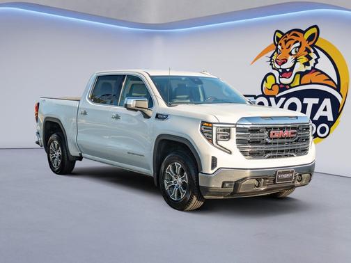 Summit White 2025 GMC Sierra 1500 SLT