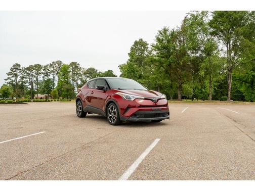 Ruby Flare Pearl w/Black Roof 2019 Toyota C-HR XLE