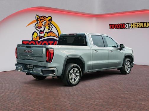 Sterling Metallic 2025 GMC Sierra 1500 SLT