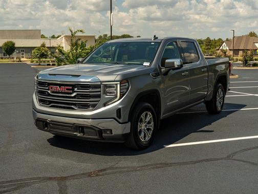 Sterling Metallic 2025 GMC Sierra 1500 SLT