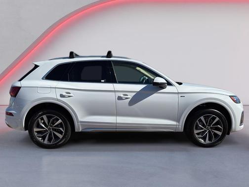 2024 Audi Q5 45 S line Premium Plus