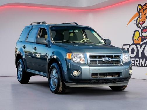 Steel Blue Metallic 2010 Ford Escape XLT