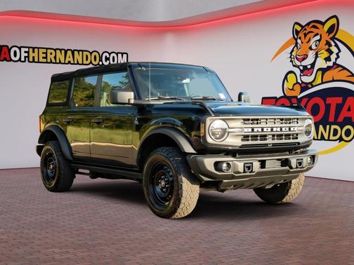 Shadow Black 2023 Ford Bronco Black Diamond