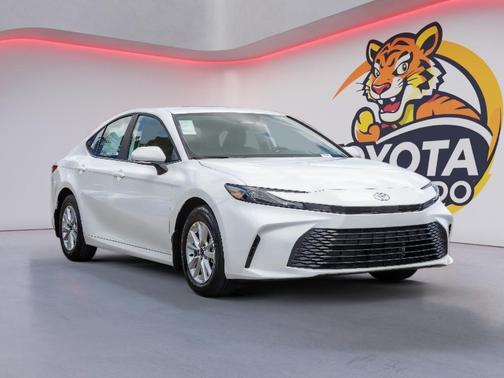 Ice Cap 2026 Toyota Camry LE