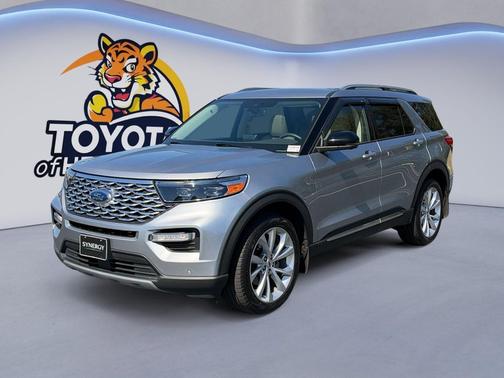 Iconic Silver Metallic 2023 Ford Explorer Platinum