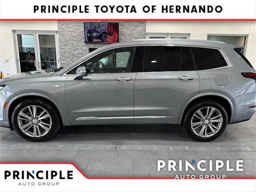 2023 Cadillac XT6 Premium Luxury FWD