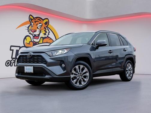 2020 Toyota RAV4 XLE Premium