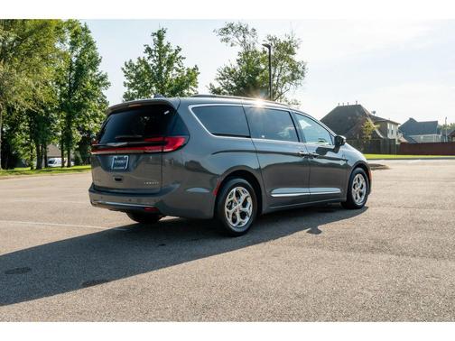 Ceramic Gray Clearcoat 2022 Chrysler Pacifica Limited