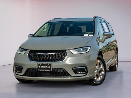 Ceramic Gray Clearcoat 2022 Chrysler Pacifica Limited