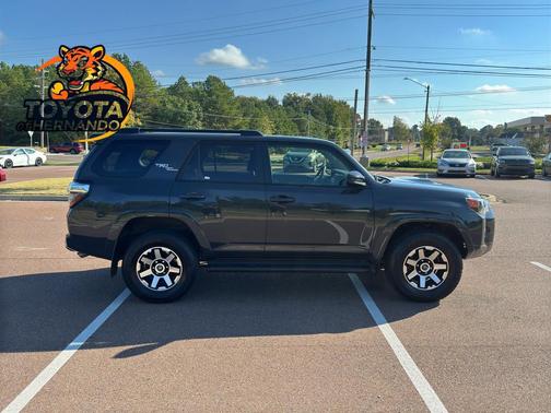 2024 Toyota 4Runner TRD Off Road