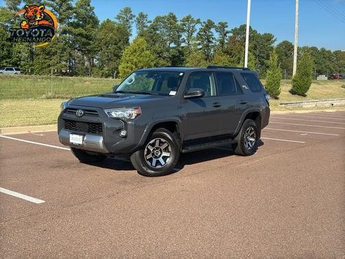 2024 Toyota 4Runner TRD Off Road