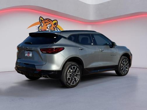 Sterling Gray Metallic 2025 Chevrolet Blazer RS