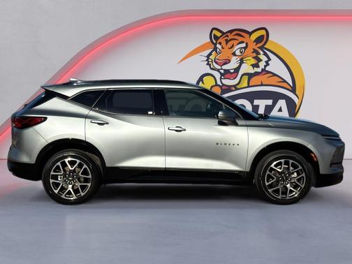 Sterling Gray Metallic 2025 Chevrolet Blazer RS